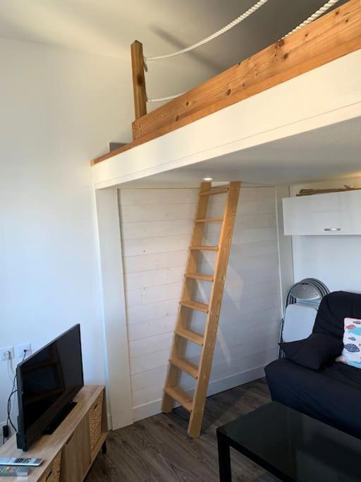 Le Joffre - Studio Sur La Digue En Centre Ville Arromanches-les-Bains Exterior foto